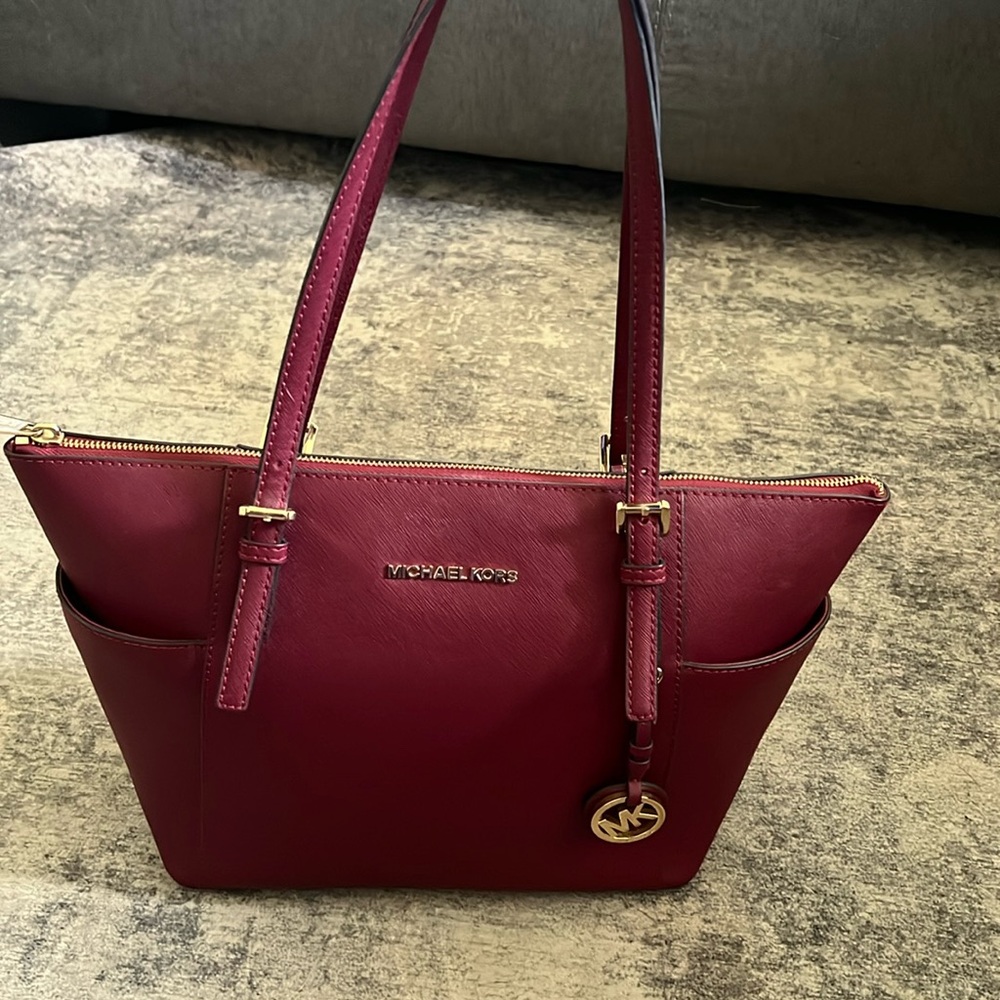 Michael Kors Jet Set Saffiano Tote